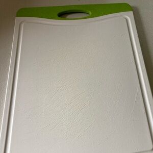 Neoflam Cutting Board 2 Sided Green and White 17” x 12”